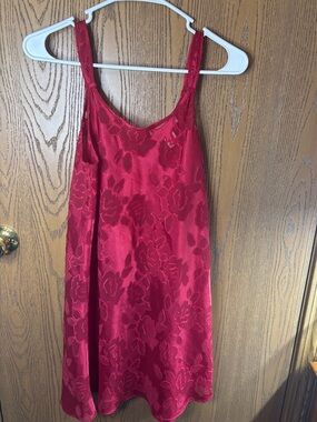 Vintage Oscar de la Renta Red Satin Sheer Burnout Floral Nightgown Size S